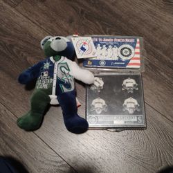 Seattle Mariners Limited Edition Pin Set Armed Forces Pin And Beanie Bear