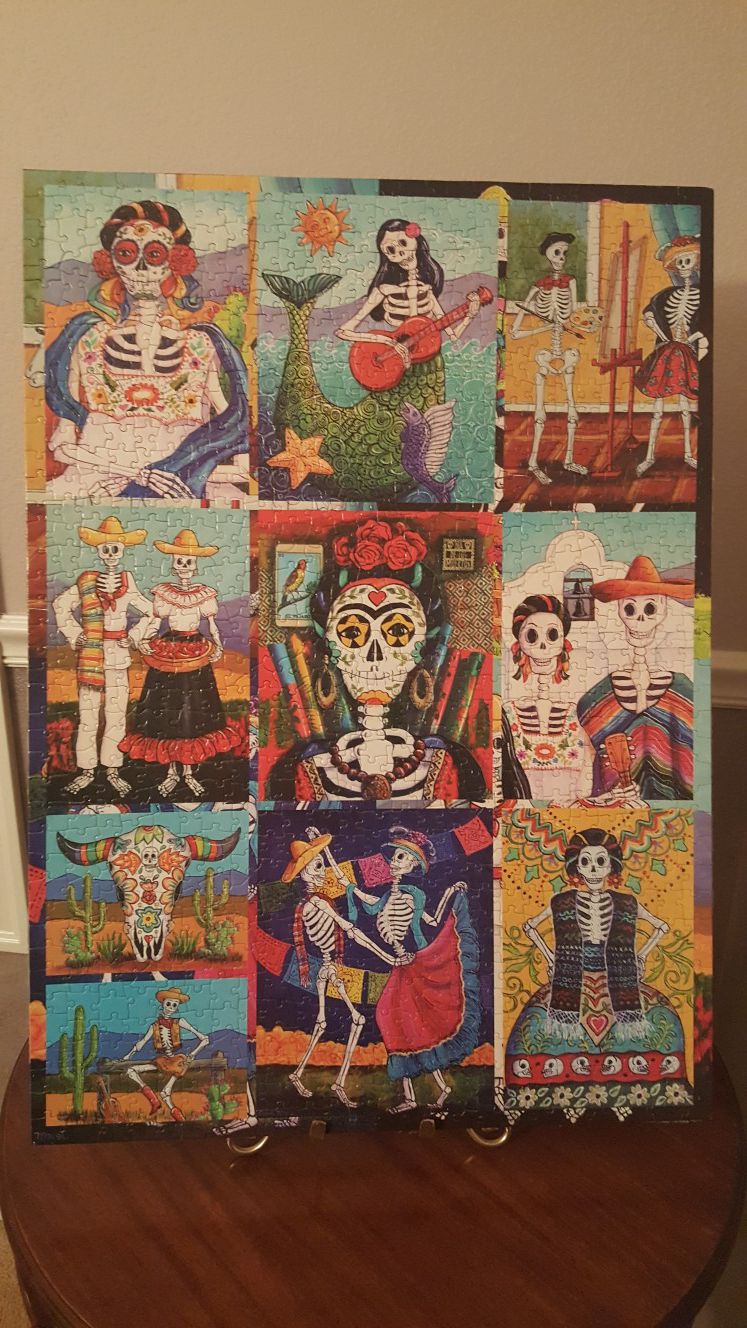 DAY OF THE DEAD PUZZLE MOUNTED ON FOAMBOARD WITH STAND