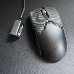 Razer Viper V2 Pro w/ Hyperpolling Wireless Dongle