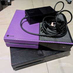 2 Xbox Ones 