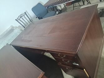 7 Offes tables