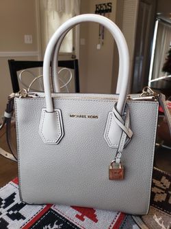 Michael Kors purse/ crossbody Like New