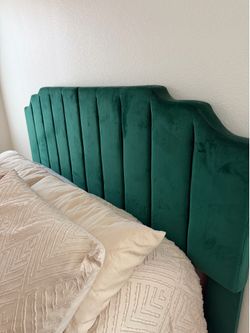 Green head board
