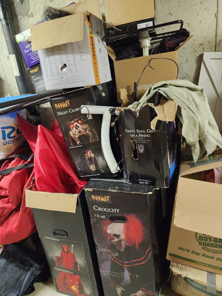 Animatronics Halloween Decorations From Spirit Halloween 