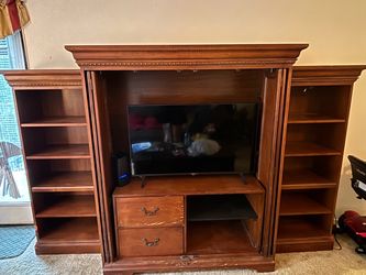 FREE Entertainment Unit