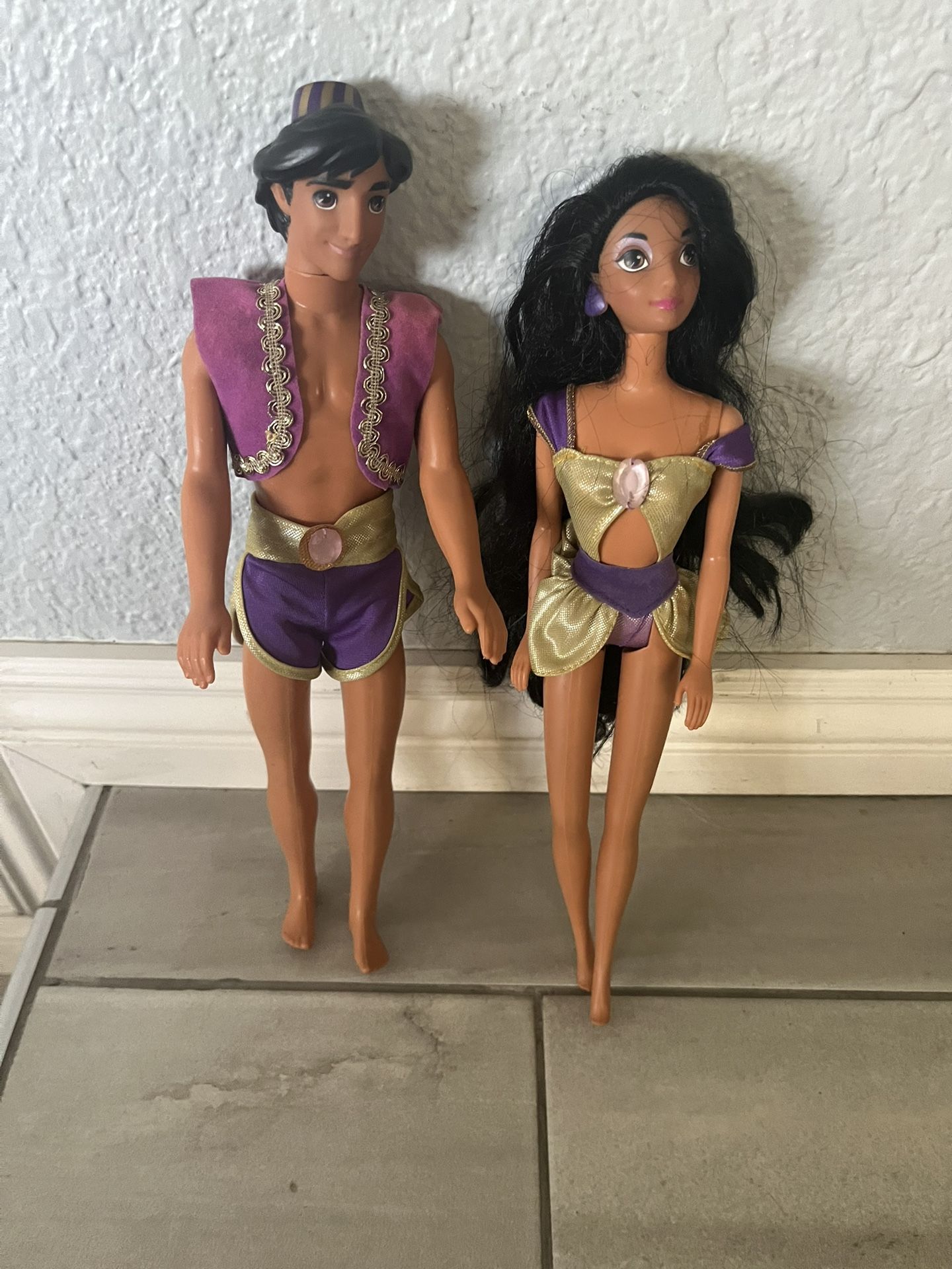 Vintage Aladdin & Jasmine Dolls