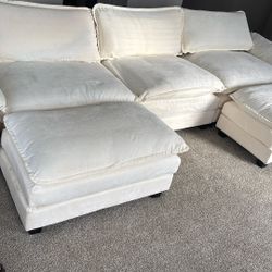 Crème U shaped Sectional 2 ottoman 