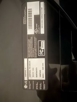 32 inch monitor  getting rid of asap