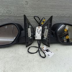 2007-2013 Chevy / GMC Side Door Mirrors