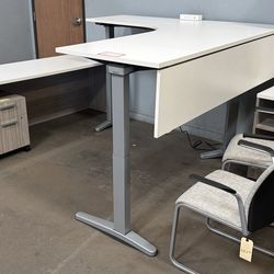 Complete Steelcase U shape office setup with an electric Sit Stand L-Shape table desk.