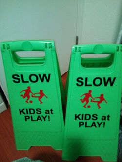 Kids @ Play Signs 