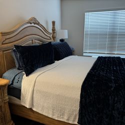 King Bedroom Set