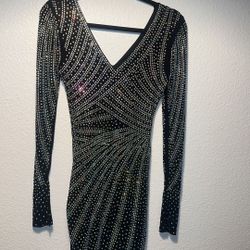 Banjul Black And Silver Bodycon Dress With V neck 