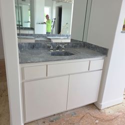 Bathroom vanity