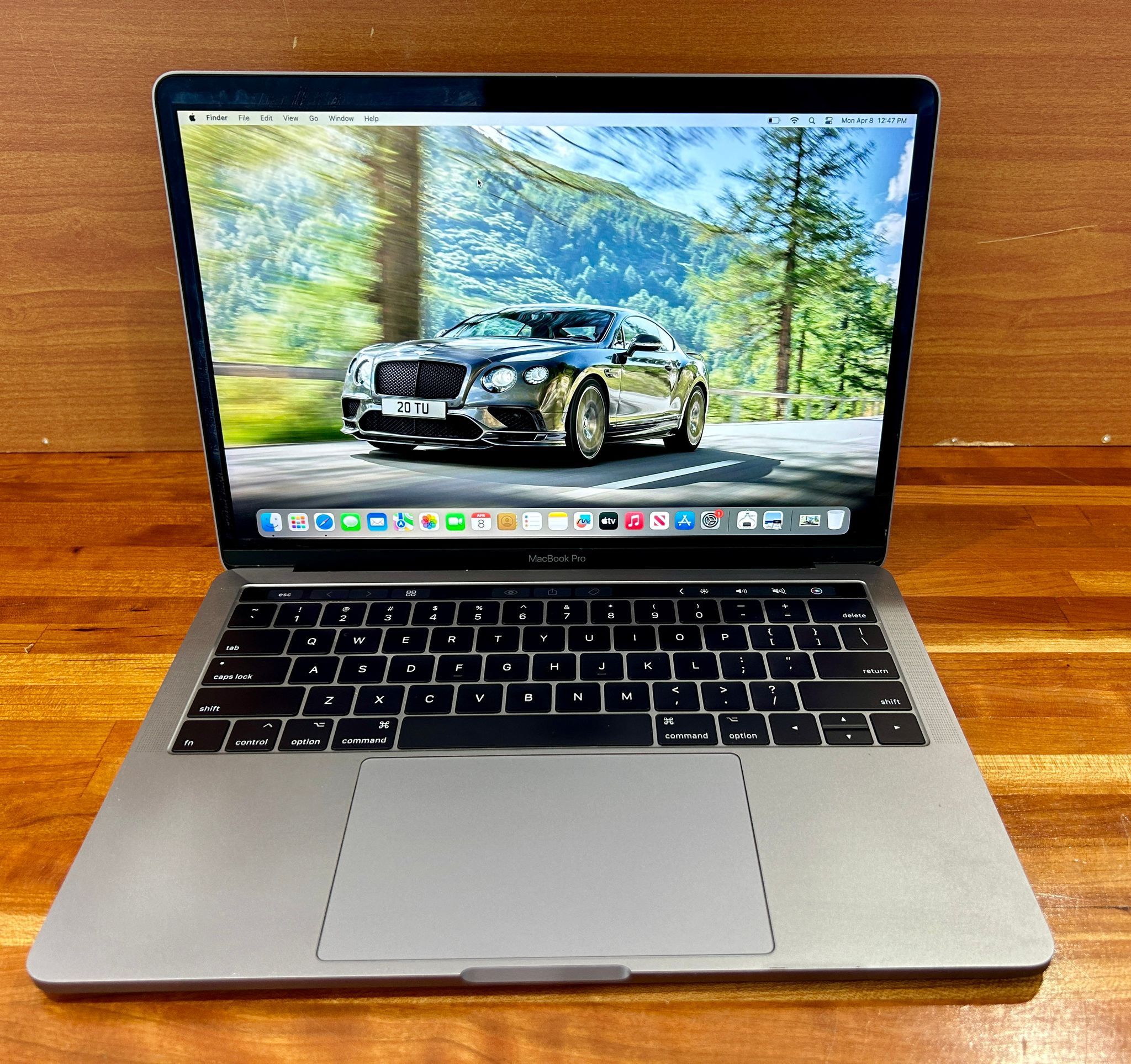 Apple MacBook Pro 13” 2017 TouchBar 3.1Ghz i5 8GB RAM 500GB SSD Fully Functional!!