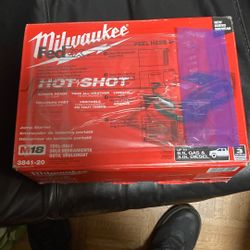 Milwaukee M18 HOT SHOT  Quick Charge 