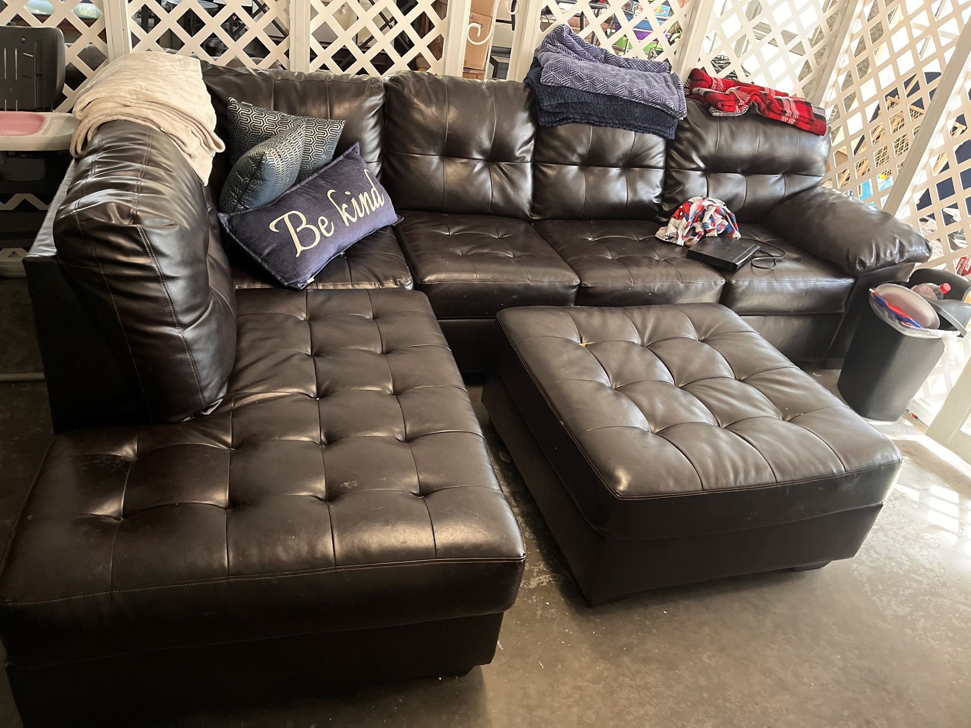 Gallant G905B-SC Sectional , CAPPUCCINO