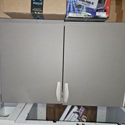 Midmark Heavy Duty But Light Steel Metal Wall Mounted Cabinet