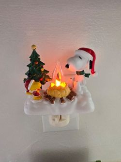 New Peanuts Snoopy & Woodstock  Flickering  Motion Campfire Night Light 🔥