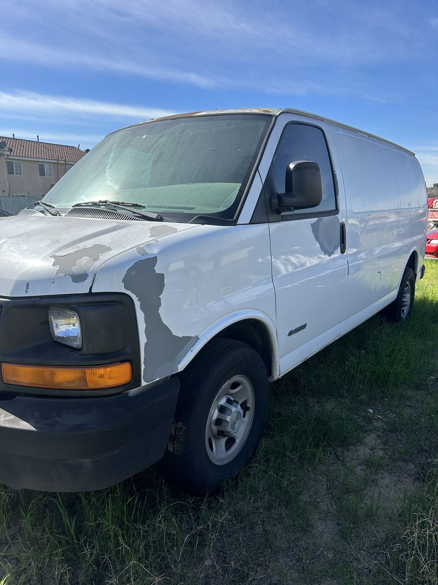 05 Chevy Express 2500 