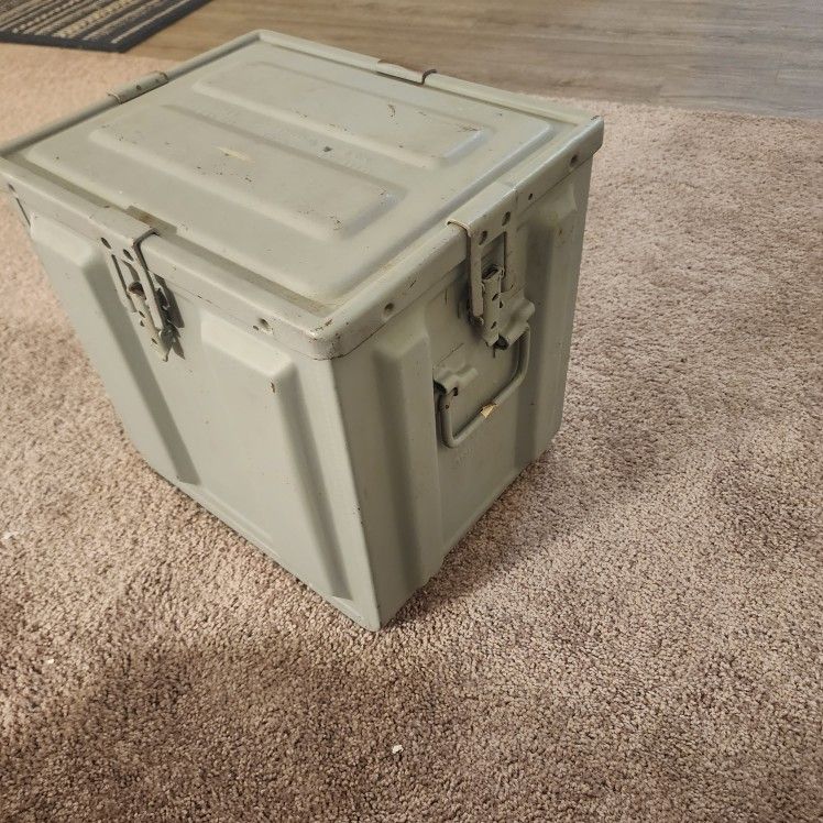 Waterproof Mortar Container W/ Scrap Brass