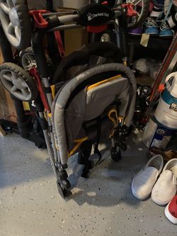 Kolcraft kids stroller with Iumbrella
