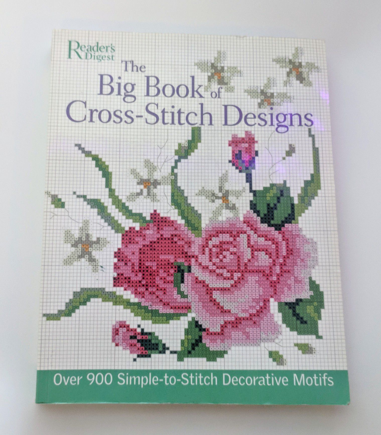 The Big Book of Cross-Stitch Design: Over 900 Simple-to-Sew Decorative  Motifs