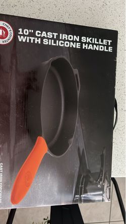 10 “ Iron skillet