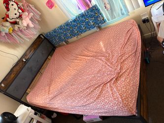 Queen sizebed