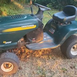 Craftsman LT1000 https://offerup.com/redirect/?o=MTguT1ZI Riding Mower  42" Mowing Deck New Battery 