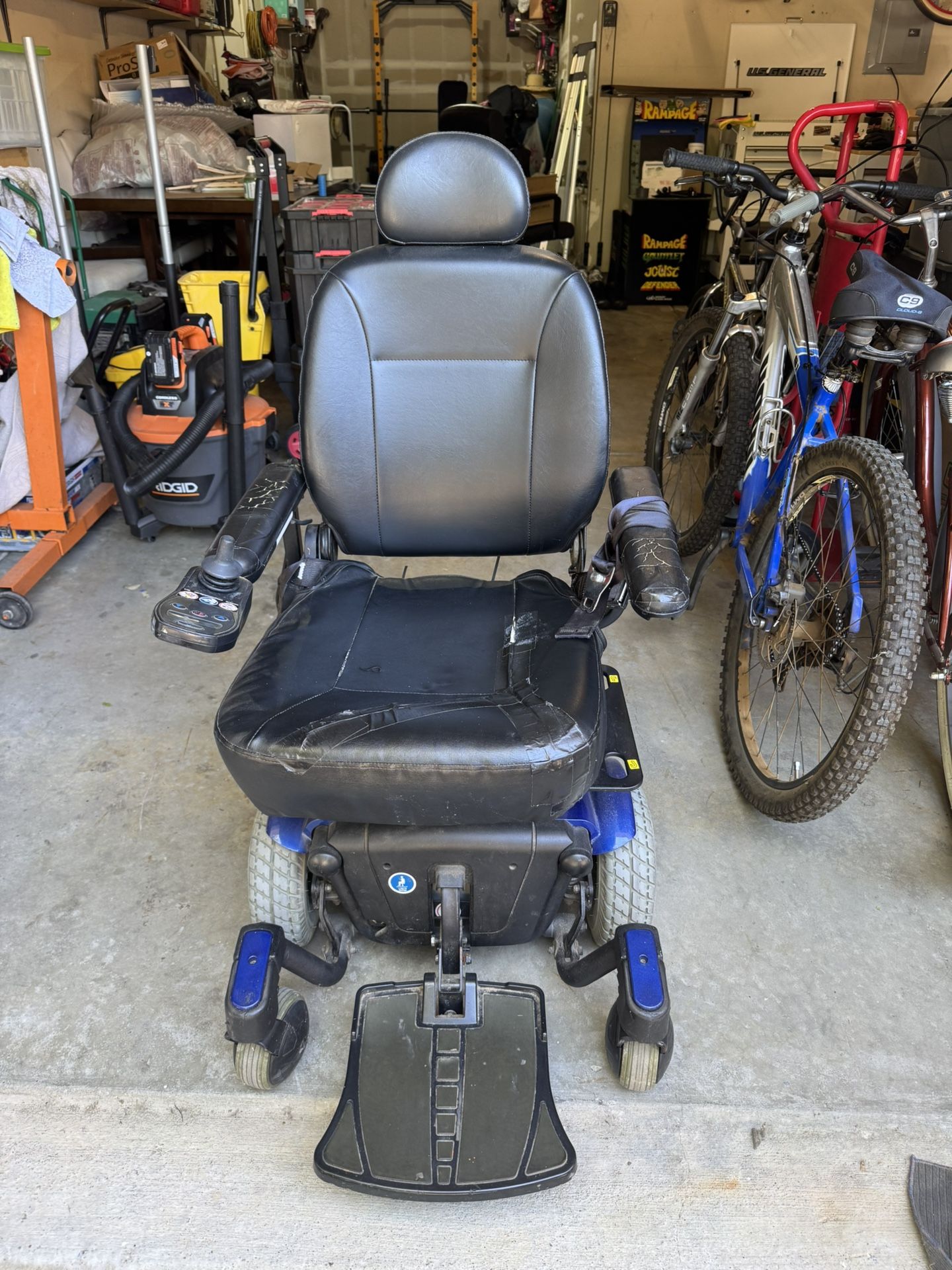 Electric Wheelchair