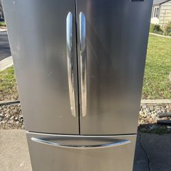 Nice clean like new stainless steel French door refrigerator will deliver and install