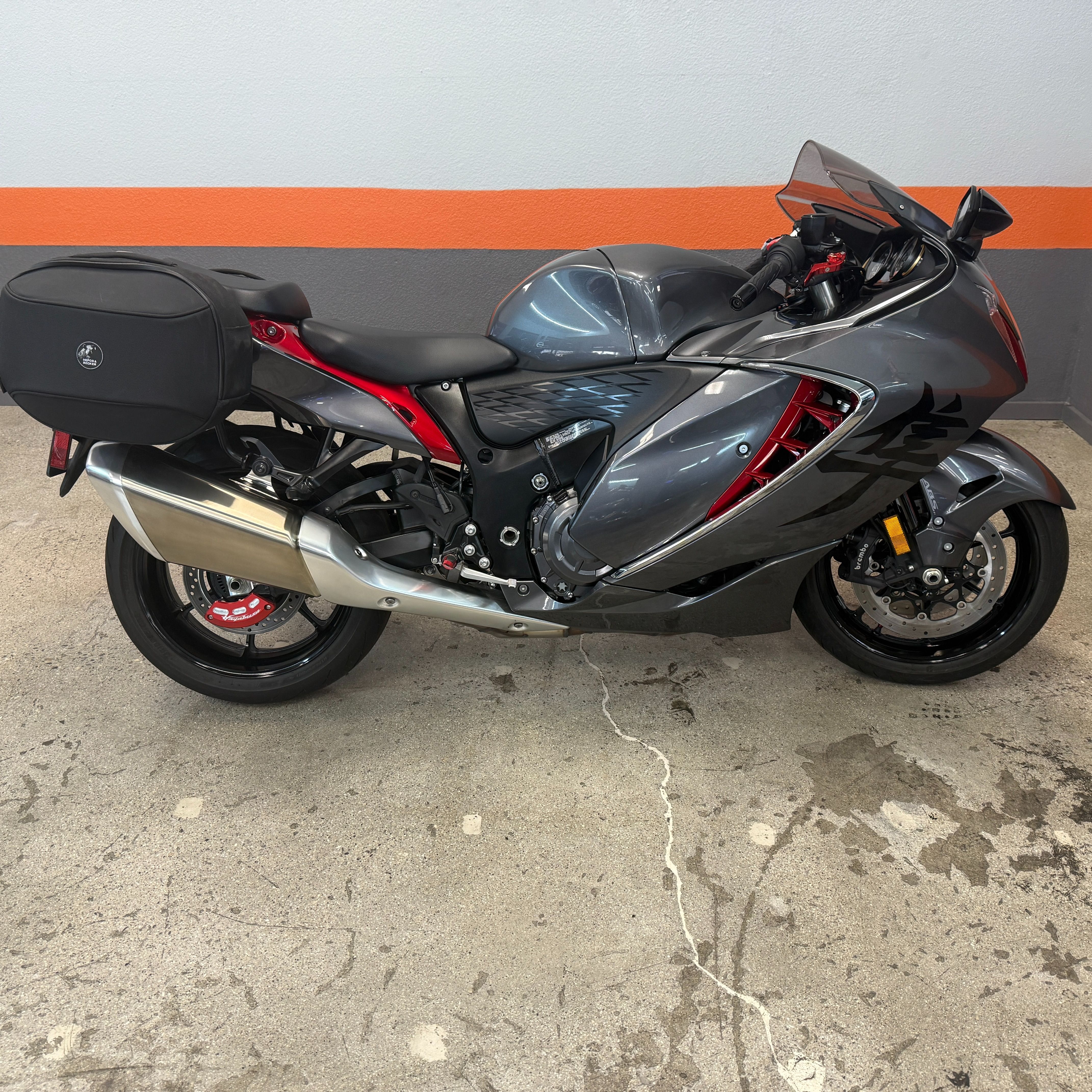 2024 Suzuki Hayabusa – 860 Miles