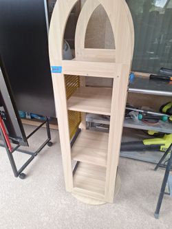 Rotating book shelf