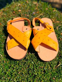Huaraches de piel exótica