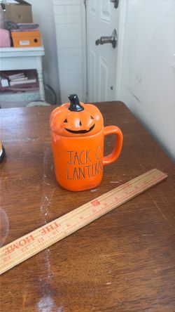 Ray Don jack-o’-lantern