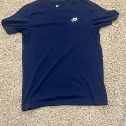 Nike T Shirt