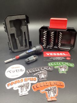 VESSEL RECHARGEABLE BALL GRIP TM SCREWDRIVER WITH 25 PC. BIT SET**(FINANCIAMOS/WE FIANCE)**