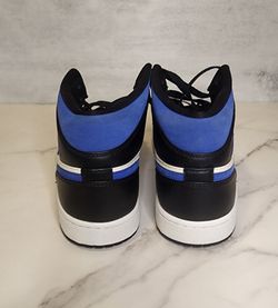 mid top Jordan 1 size 10