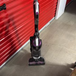 Innova Upright Vacuum