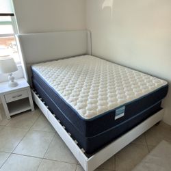 Full Size Bed Set