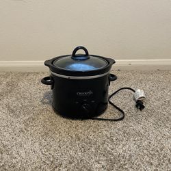 black mini crockpot