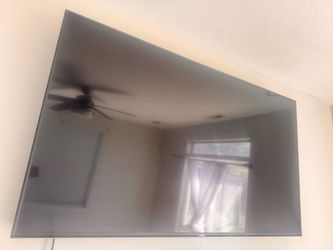 Vizio Flat Screen TV 70”