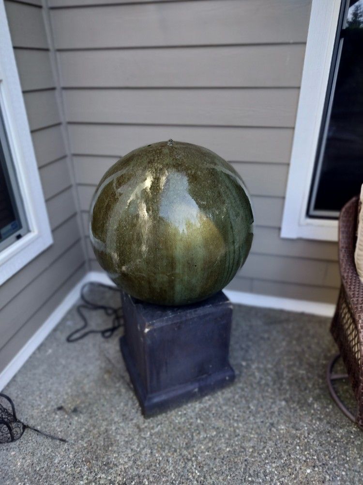 Urban Outdoor Sphere Fountain