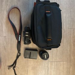 Canon EOS M50 15-45mm f/3.5-6.3 is STM Mirrorless Bundle