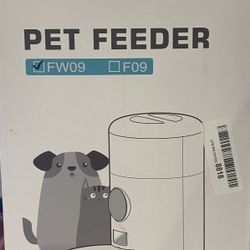 Pet Feeder