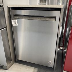 Stainless Steel 39 dBA Dishwasher
