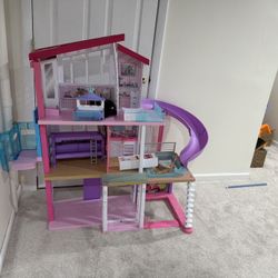 Barbie Dream House, Huge! 