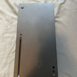 Xbox Series X And Controllers