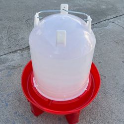 Plastic food feeders, Chicken feeder PLASTIC FOOD FEEDER Long 28 holes feeder $5 Food feeders 6.6LB / 3KGS. $10 Food feeders 19.8LB / 9KGS. $15 Food f